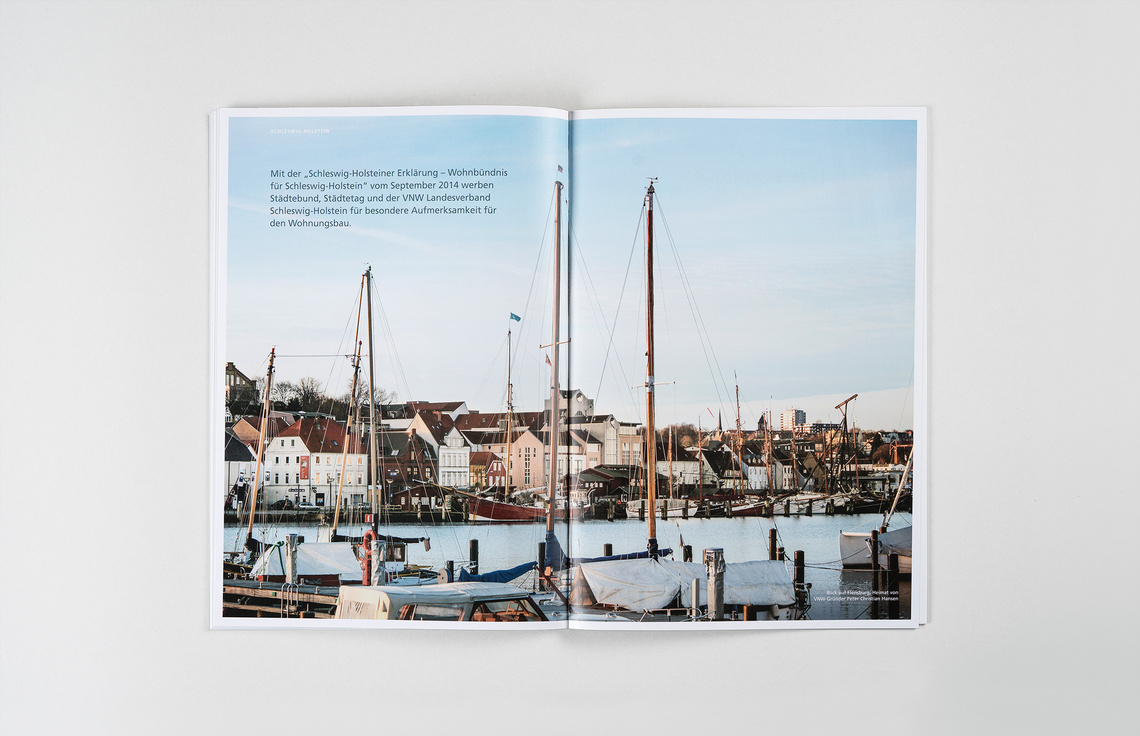 Annual Report Design, Geschäftsbericht / innenseiten aus dem Tätigkeitsbericht 2015 des VNW Verband Norddeutscher Wohnungsunternehmen e.V., Hamburg; Fotografie, Corporate Design