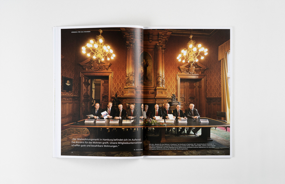 Annual Report Design, Geschäftsbericht / innenseiten aus dem Tätigkeitsbericht 2015 des VNW Verband Norddeutscher Wohnungsunternehmen e.V., Hamburg; Fotografie, Corporate Design